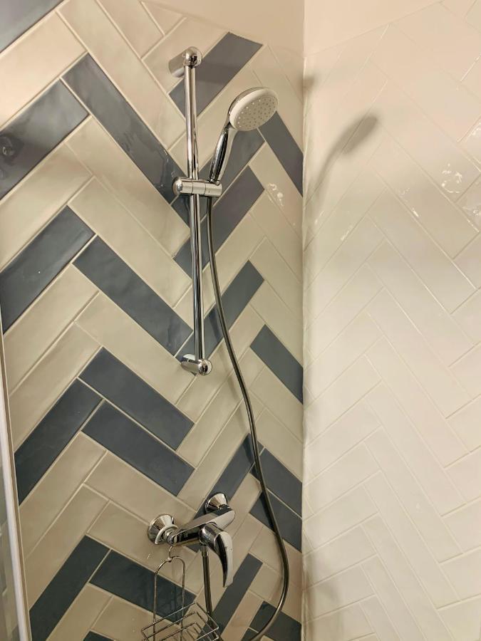 Szines Panorama Apartman バラトンレッレ エクステリア 写真